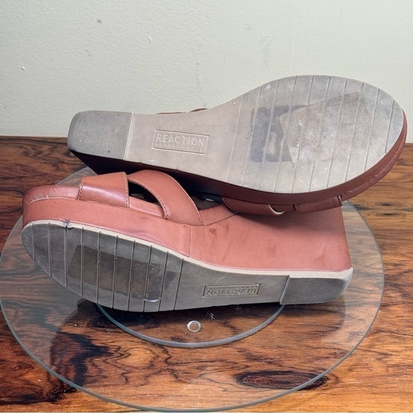 Kenneth Cole Reaction Clarissa Sandals in Tan - Picture 15 of 15